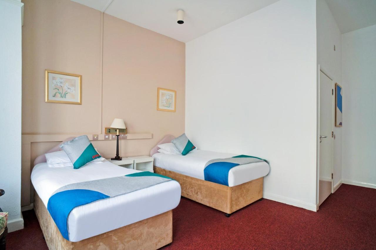 Oyo The Palm Court Hotel WTA-toernooi van WTA-toernooi van Eastbourne Buitenkant foto