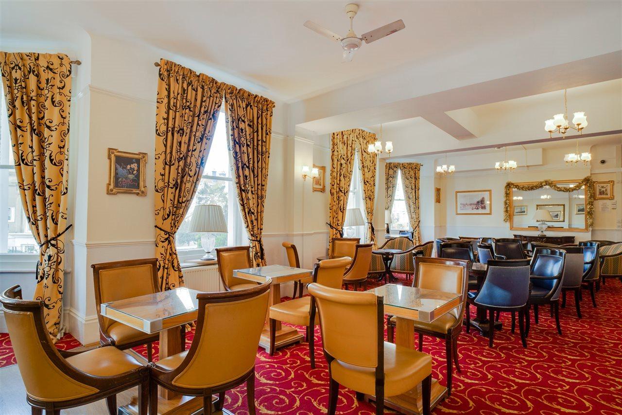 Oyo The Palm Court Hotel WTA-toernooi van WTA-toernooi van Eastbourne Buitenkant foto