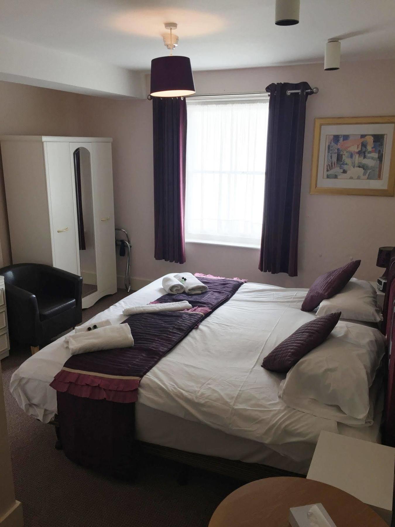 Oyo The Palm Court Hotel WTA-toernooi van WTA-toernooi van Eastbourne Buitenkant foto