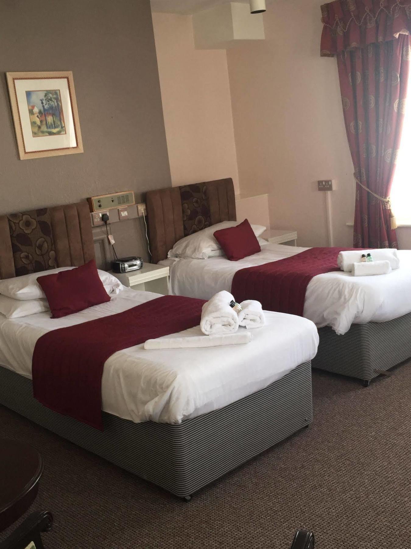 Oyo The Palm Court Hotel WTA-toernooi van WTA-toernooi van Eastbourne Buitenkant foto