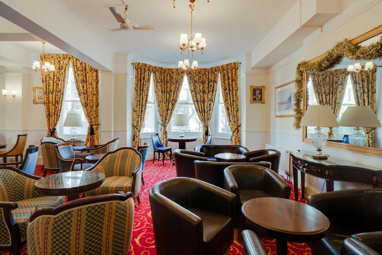 Oyo The Palm Court Hotel WTA-toernooi van WTA-toernooi van Eastbourne Buitenkant foto