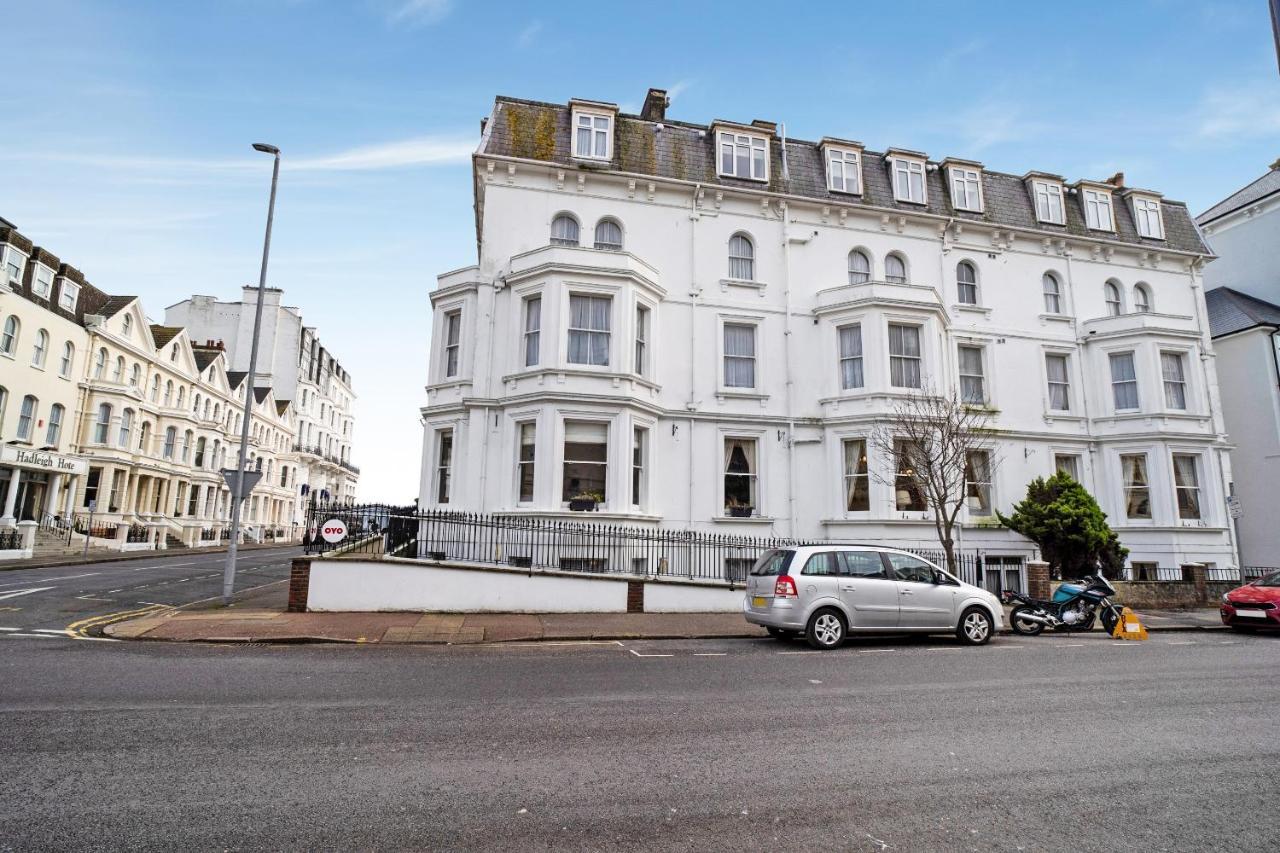 Oyo The Palm Court Hotel WTA-toernooi van WTA-toernooi van Eastbourne Buitenkant foto